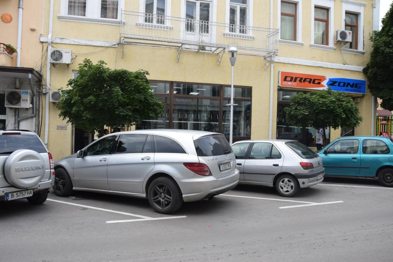 Нестандартно Бутиково Студио За Двама Романтика Varna Exterior foto